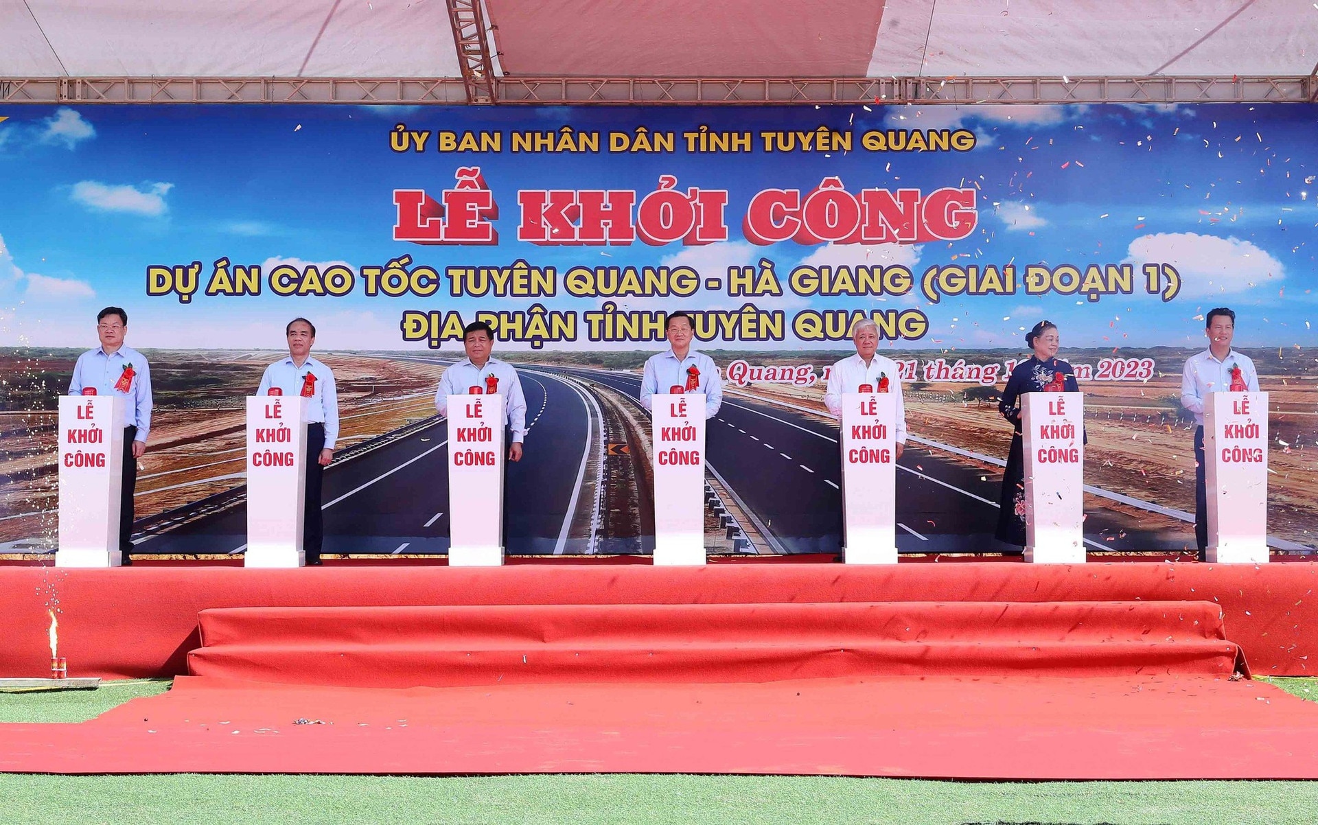 Khởi công tuyến cao tốc gỡ điểm nghẽn giao thông Hà Nội - Tuyên Quang - Hà Giang - Ảnh 3.