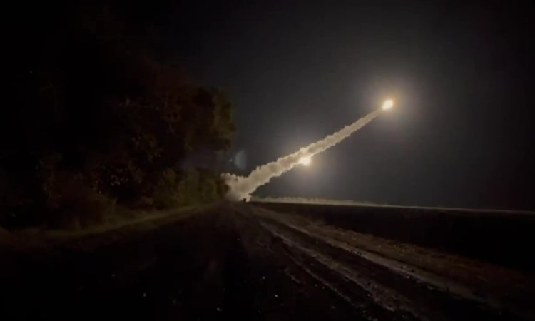 Ukraine lần đầu khai hỏa tên lửa tầm xa của Mỹ