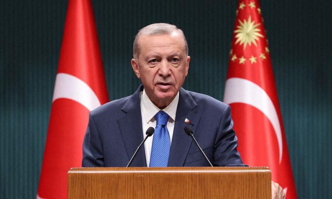 Tổng thống Erdogan sau phiên họp nội các tại Ankara hôm 9/10. Ảnh: AFP