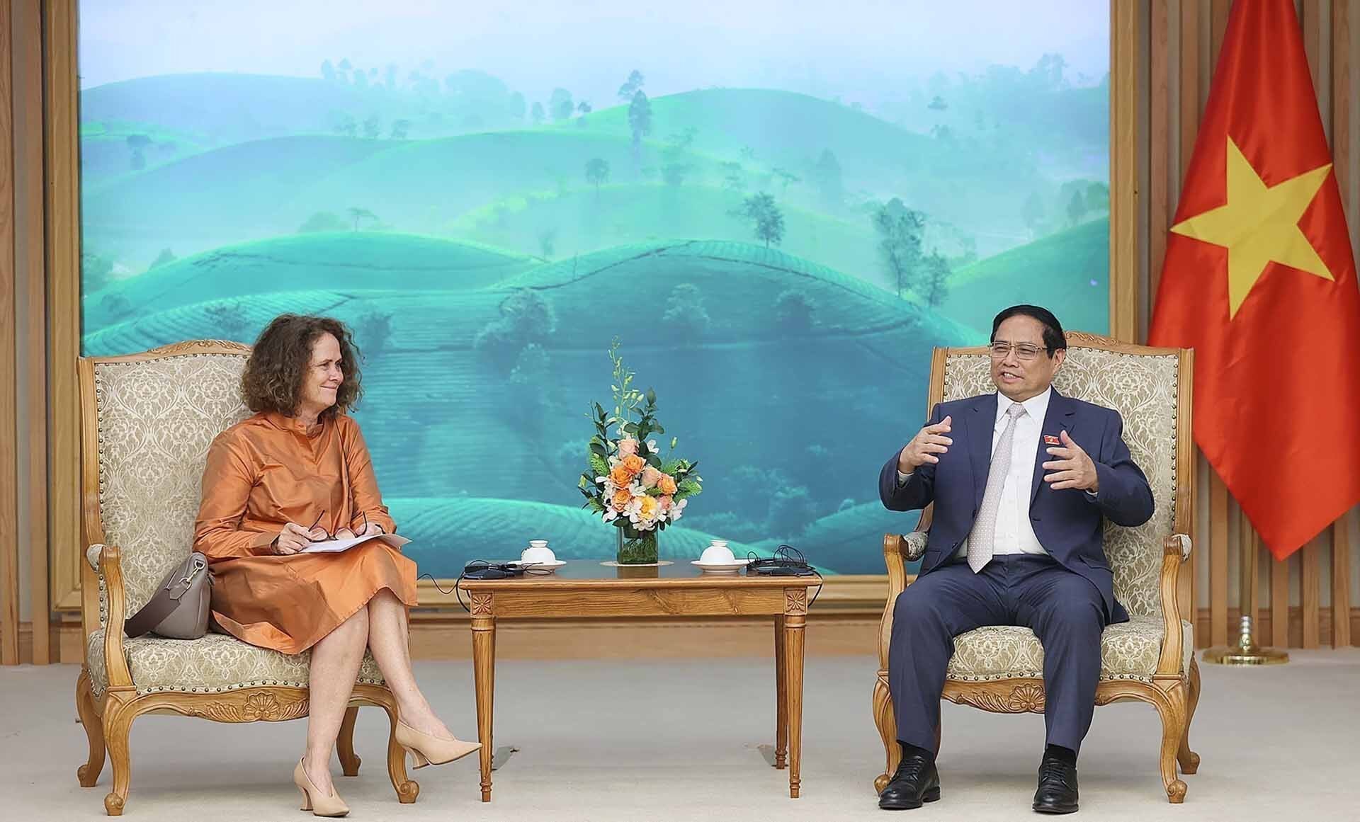 Thủ tướng Phạm Minh Chính tiếp bà Carolyn Turk, Giám đốc WB tại Việt Nam. (Nguồn: TTXVN)