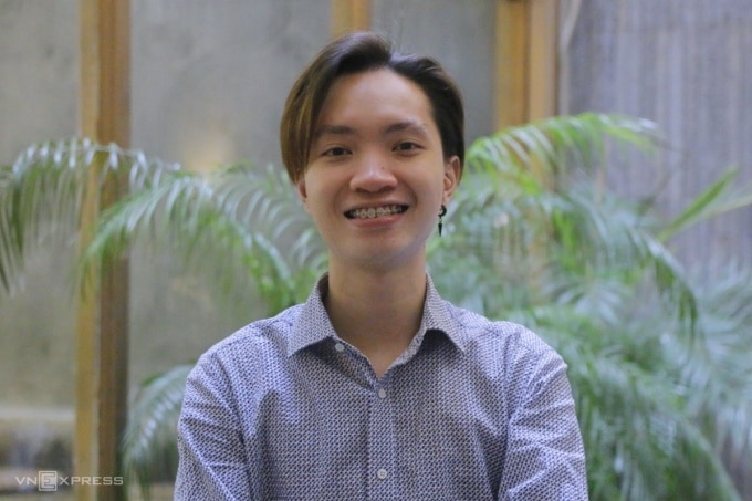 Hà Minh Hiếu, 23 tuổi, thủ khoa đầu ra Học viện Kỹ thuật Mật mã năm 2023. Ảnh: Thanh Hằng