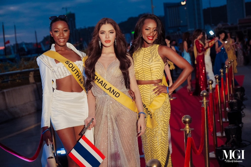 6 mỹ nhân mặc áo dài đẹp nhất Hoa hậu Hòa bình Thế giới 2023 - 8