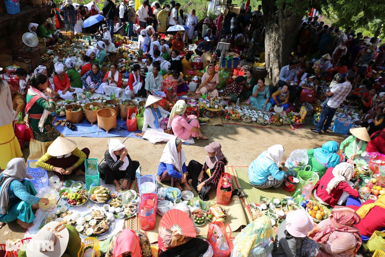 Rộn ràng lễ hội Katê của đồng bào Chăm tại Ninh Thuận - 1