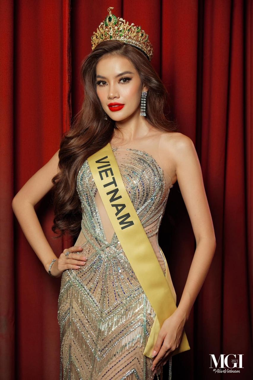 6 mỹ nhân mặc áo dài đẹp nhất Hoa hậu Hòa bình Thế giới 2023 - 10