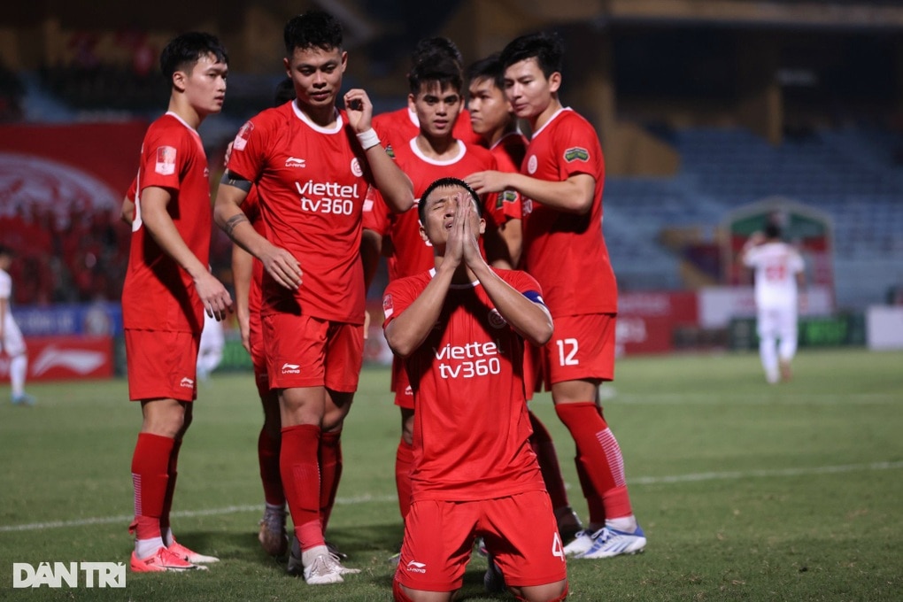 Bùi Tiến Dũng giúp CLB Viettel giành 3 điểm, Thanh Hóa đánh bại SL Nghệ An - 5