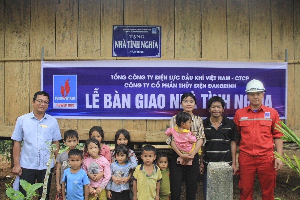 Chương trình “Sức mạnh nhân đạo 2023” tôn vinh sự đóng góp của PetroVietnam với cộng đồng và xã hội