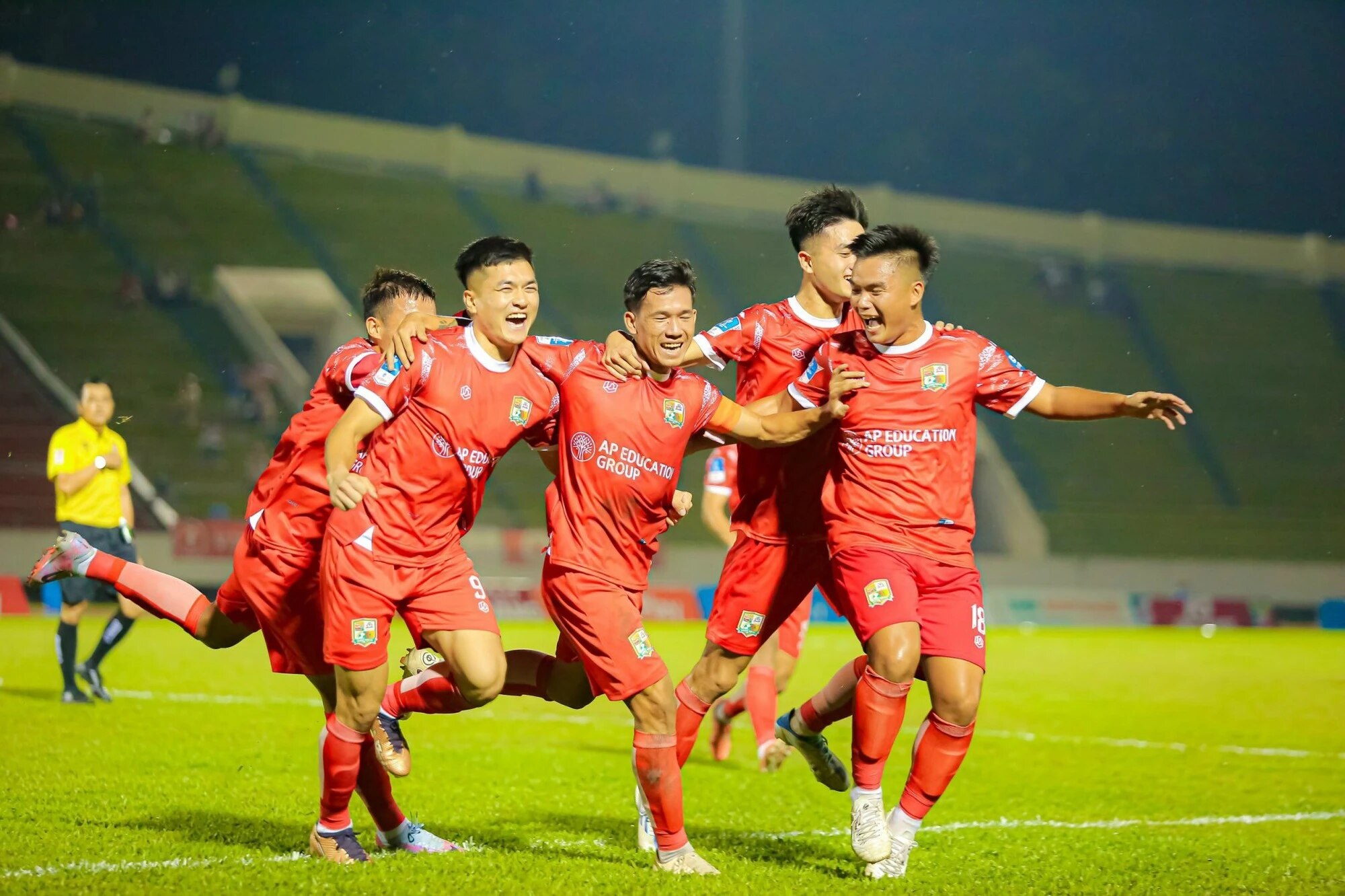 Cúp quốc gia 2023-2024: Đẳng cấp của tuyển thủ quốc gia Nguyễn Đình Bắc - Ảnh 7.