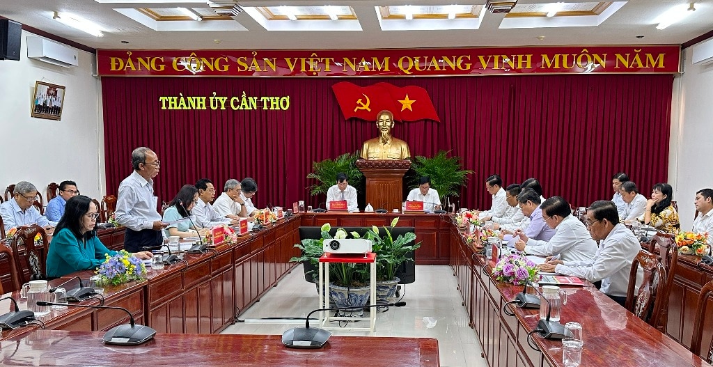 Sự kiện - Đảng đoàn Hội Luật gia Việt Nam làm việc với Thành ủy Cần Thơ (Hình 2).