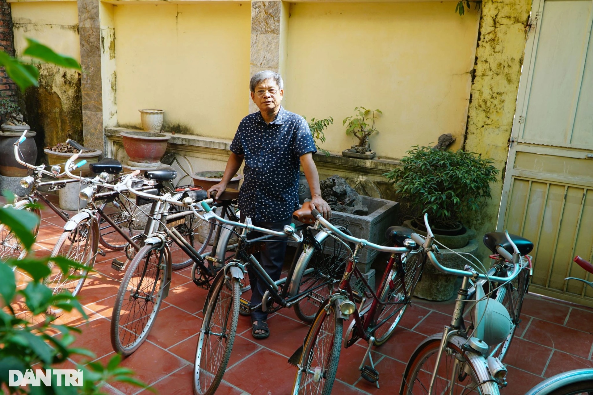 Bộ sưu tập xe cổ và tấm bằng lái xe đạp độc đáo của người đàn ông Thanh Hóa - 1