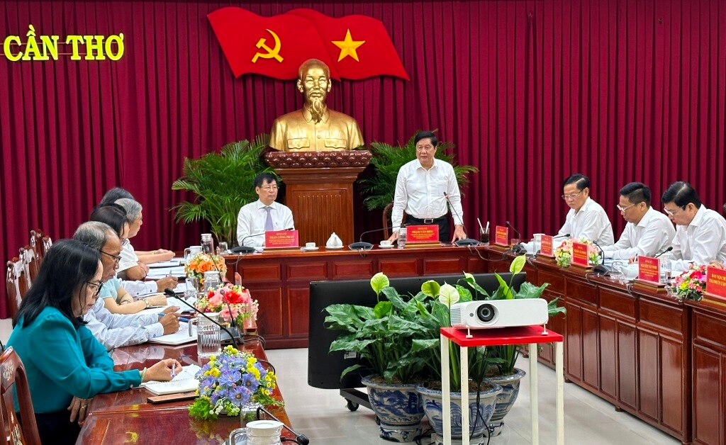 Sự kiện - Đảng đoàn Hội Luật gia Việt Nam làm việc với Thành ủy Cần Thơ