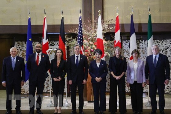 Các đại biểu chụp ảnh chung tại Hội nghị Ngoại trưởng G7 ở Tokyo, Nhật Bản ngày 8-11. Nguồn: TTXVN