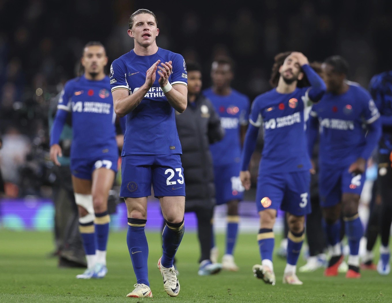 HLV Pep Guardiola thừa nhận Chelsea là đối thủ có thể gây khó khăn cho Man City ở vòng 12 Premier League. (Nguồn: AP)
