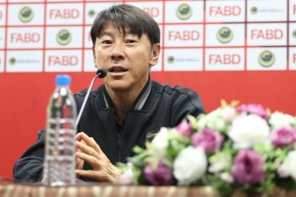 HLV Shin Tae Yong nghẹn lời trước trận thua đậm của tuyển Indonesia - 1