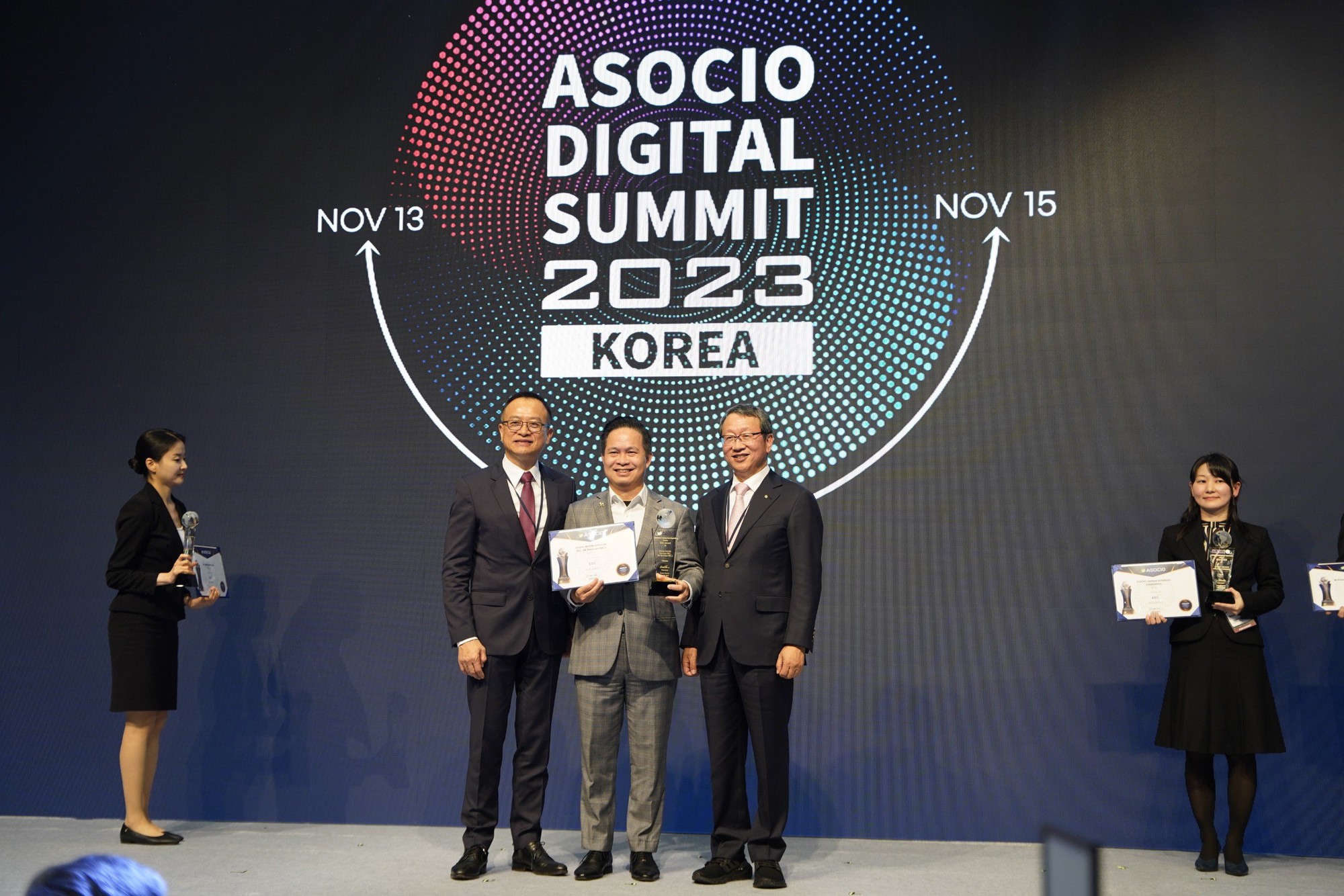 Kiến tạo giá trị bền vững, MoMo nhận giải thưởng ASOCIO ESG 2023 - Ảnh 1.