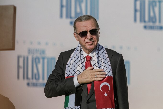 Tổng thống Thổ Nhĩ Kỳ Recep Tayyip Erdogan tại sự kiện ủng hộ Palestine ở Isranbul ngày 28/10. Ảnh: AFP