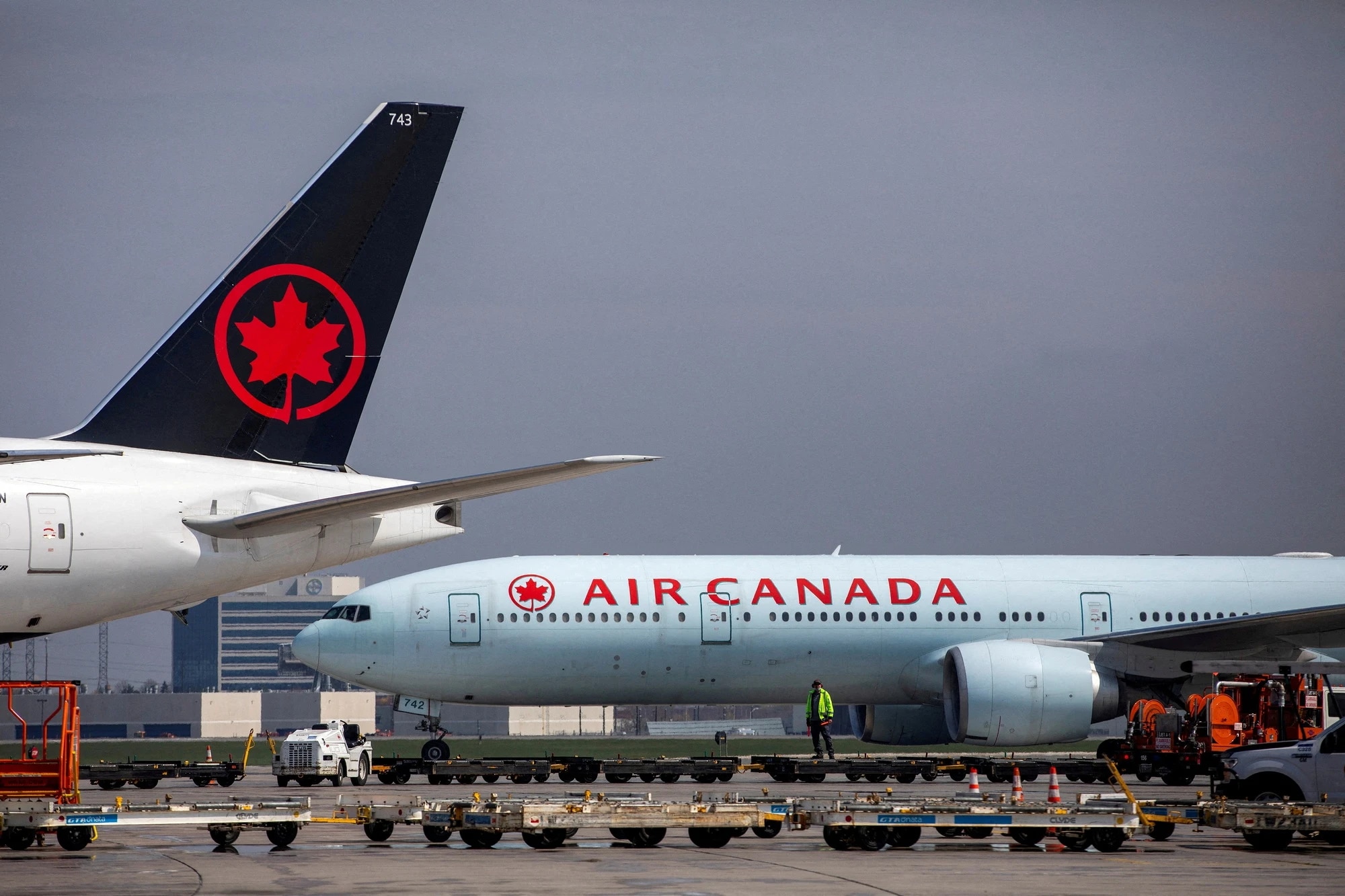 Tranh cãi sau vụ trộm 400 kg vàng và 50 kg tiền mặt tại sân bay Canada - Ảnh 1.