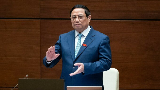 Thủ tướng Phạm Minh Chính trả lời chất vấn đại biểu Quốc hội sáng 8/11. Ảnh: Media Quốc hội
