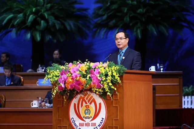 Phiên làm việc đầu tiên của Đại hội XIII Công đoàn Việt Nam