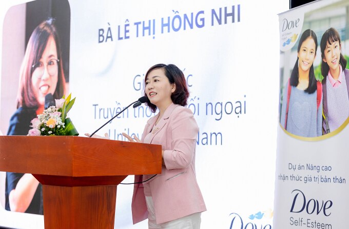 Bà Lê Thị Hồng Nhi - Giám đốc Truyền thông và Đối ngoại của tập đoàn Unilever.