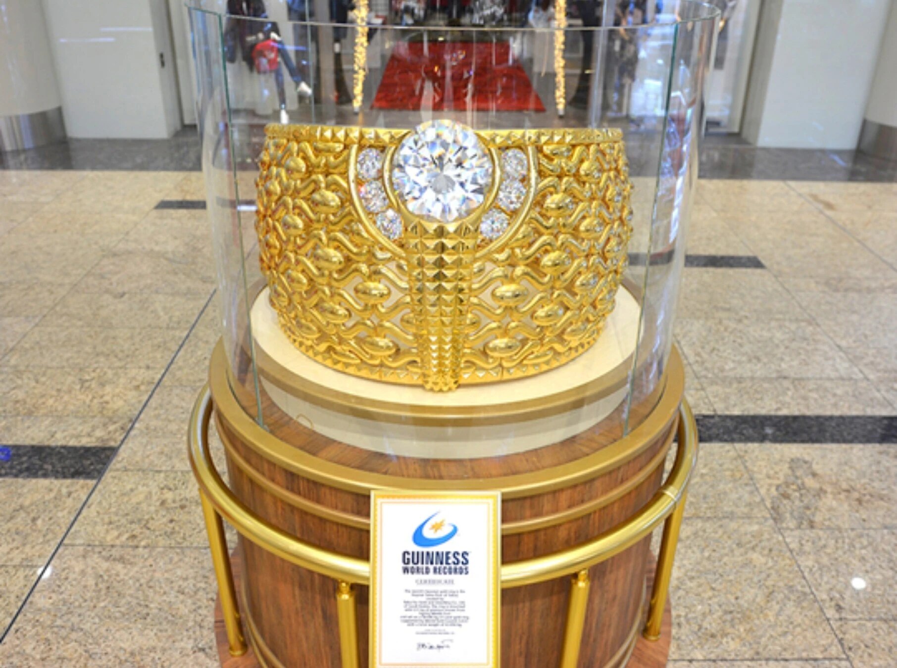 Khám phá chợ vàng lớn nhất thế giới, nơi lúc nào cũng có 10 tấn vàng- Ảnh 6.