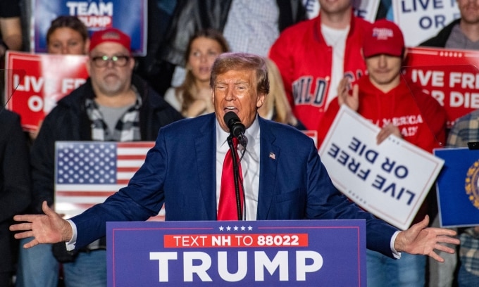 Cựu tổng thống Mỹ Trump tại cuộc mít tinh vận động tranh cử ở New Hampshire hôm 16/12. Ảnh: AFP