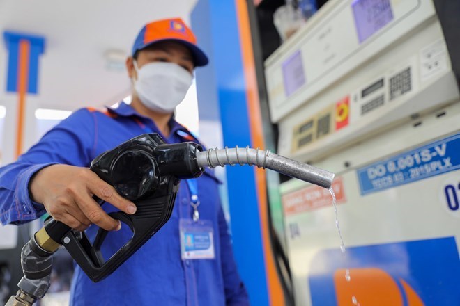 Thủ tướng yêu cầu tăng cường quản lý, sử dụng hóa đơn điện tử trong kinh doanh, bán lẻ xăng dầu. Ảnh: Hải Nguyễn 