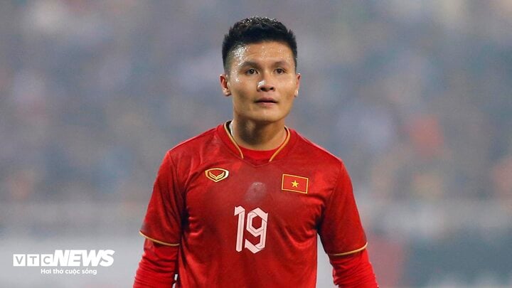 Tiền vệ của CLB Công an Hà Nội vẫn luôn là niềm hy vọng trên hàng công của đội tuyển Việt Nam. Quang Hải là mẫu cầu thủ có thể tỏa sáng ở những trận đấu lớn và đó là điều người hâm mộ kỳ vọng vào anh khi đội tuyển Việt Nam chạm trán Indonesia.