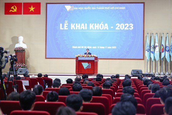 Thủ tướng Phạm Minh Chính tại lễ khai khóa - 2023 và buổi làm việc với Đại học Quốc gia TPHCM