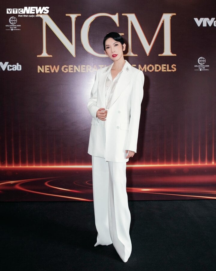 Siêu mẫu Xuân Lan tại sự kiện công bố dự án The New Generation of models - Các thế hệ người mẫu Việt Nam. (Ảnh: Kiếng Cận)