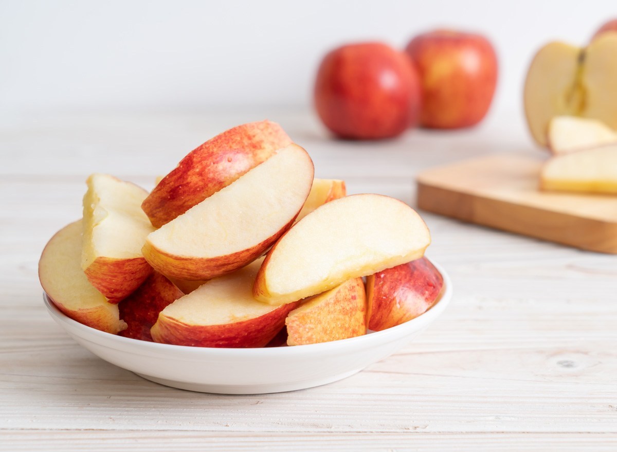 Loại trái cây nào giúp giảm cholesterol trong máu?- Ảnh 2. Loại trái cây nào giúp giảm cholesterol trong máu?- Ảnh 2.