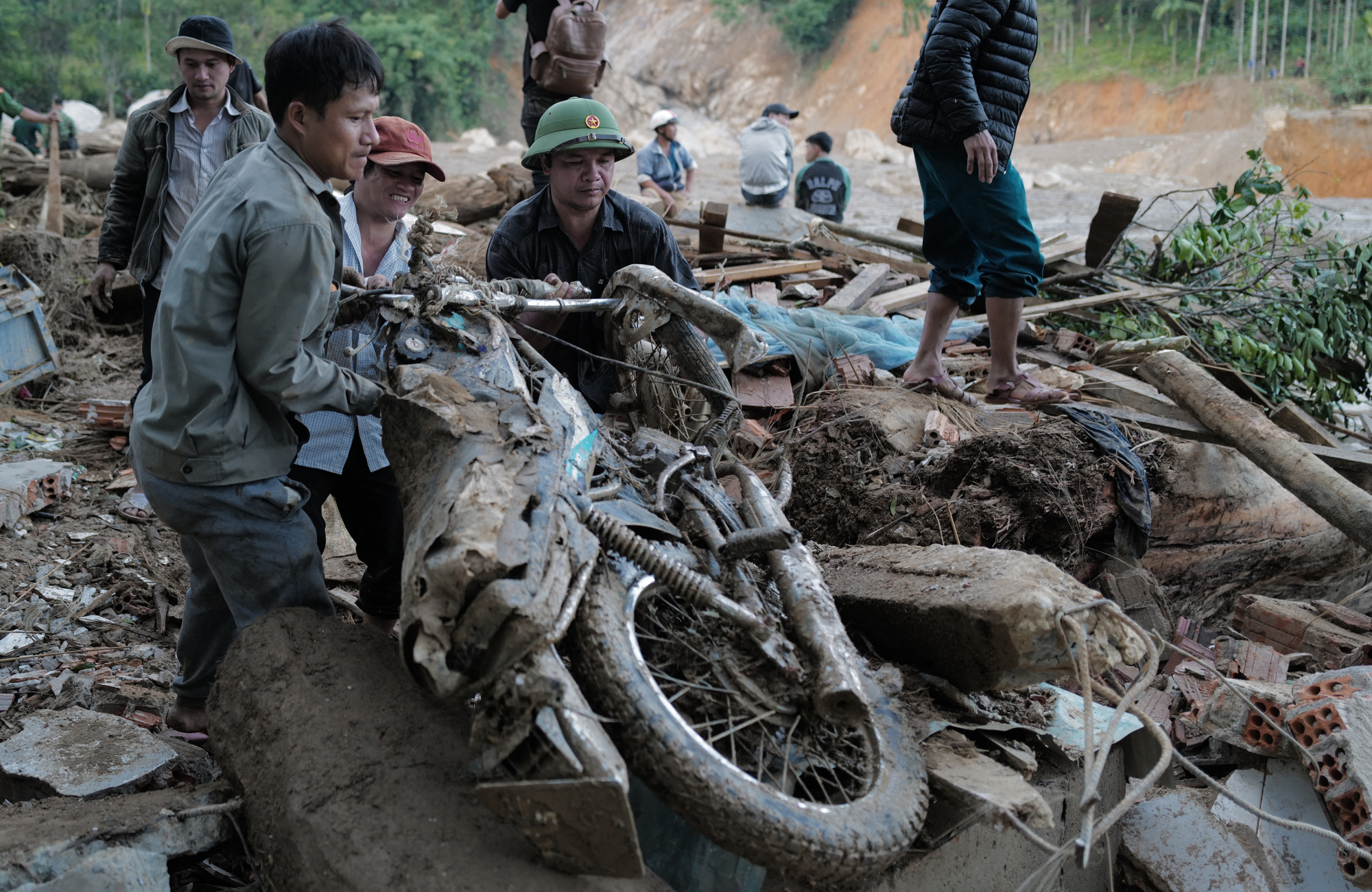 5 nam nhung khoanh khac dong lai hinh 4