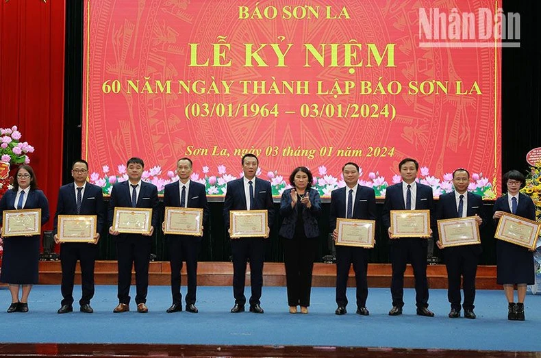 bao son la 60 nam khang dinh vi the tren mat tran tu tuong van hoa cua dang hinh 4