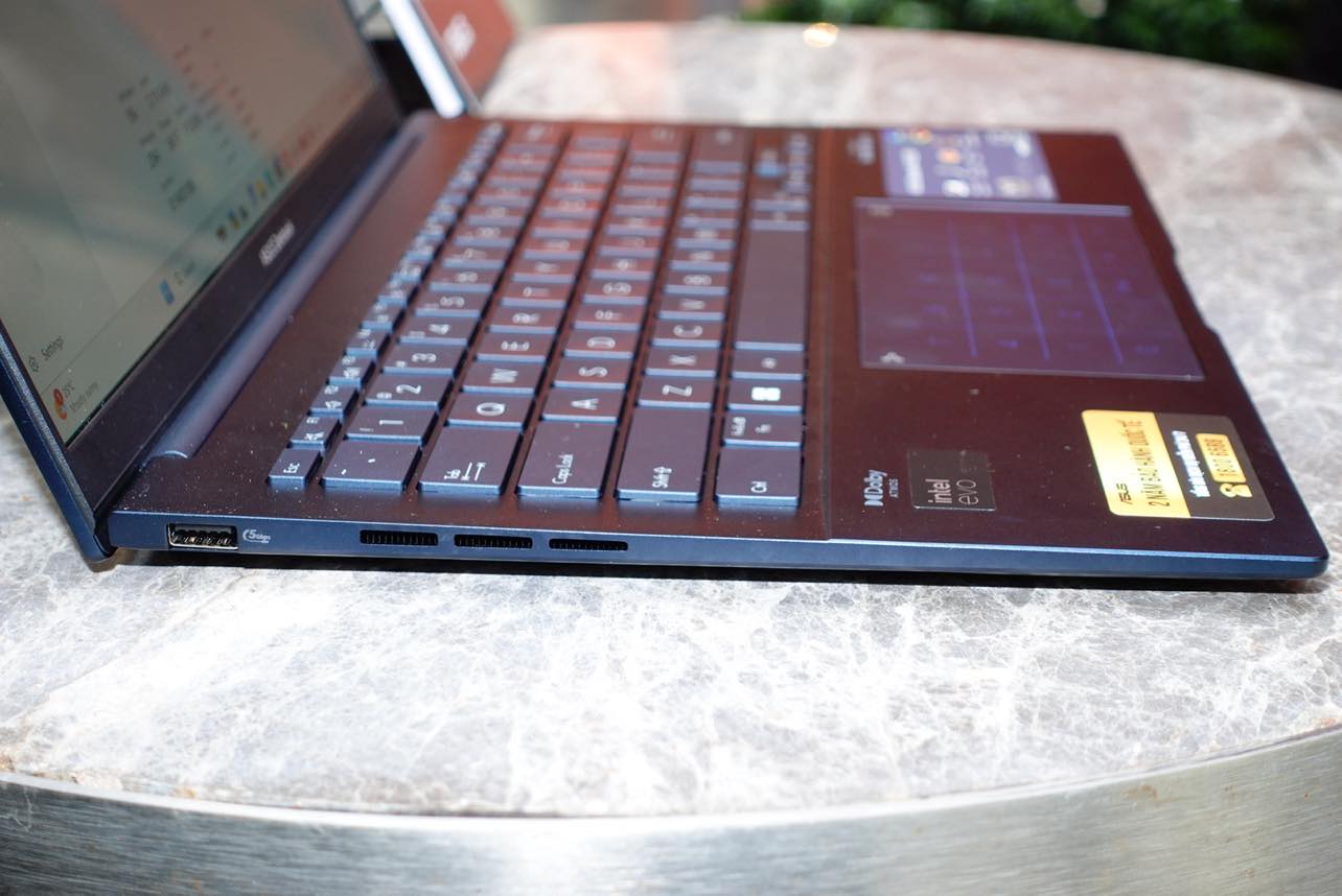 Asus mở bán laptop Zenbook 14 OLED trang bị chip AI- Ảnh 2.