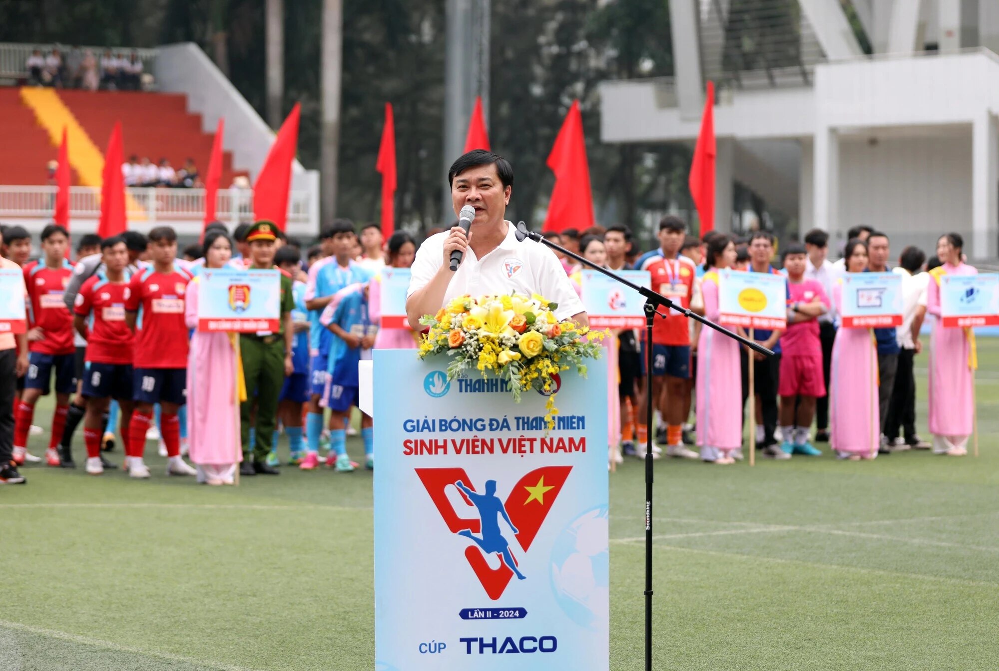 Hình ảnh ấn tượng ngày khai màn giải bóng đá Thanh Niên sinh viên Việt Nam- Ảnh 11.