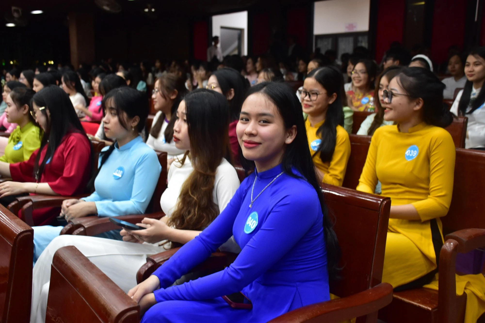 Ý nghĩa của danh hiệu Sinh viên 5 tốt không nằm ở tấm giấy chứng nhận- Ảnh 2. Ý nghĩa của danh hiệu Sinh viên 5 tốt không nằm ở tấm giấy chứng nhận- Ảnh 2.