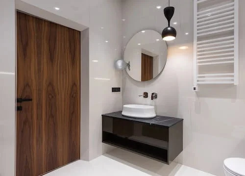 Nên đóng hay mở cửa phòng tắm sau khi sử dụng?- Ảnh 1. Nên đóng hay mở cửa phòng tắm sau khi sử dụng?- Ảnh 1.