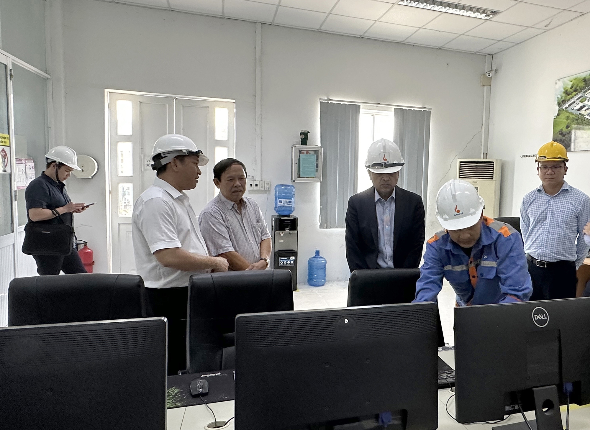 NSH Petro phấn đấu hoàn thành sớm nghĩa vụ thuế nhà nước- Ảnh 3. NSH Petro phấn đấu hoàn thành sớm nghĩa vụ thuế nhà nước- Ảnh 3.