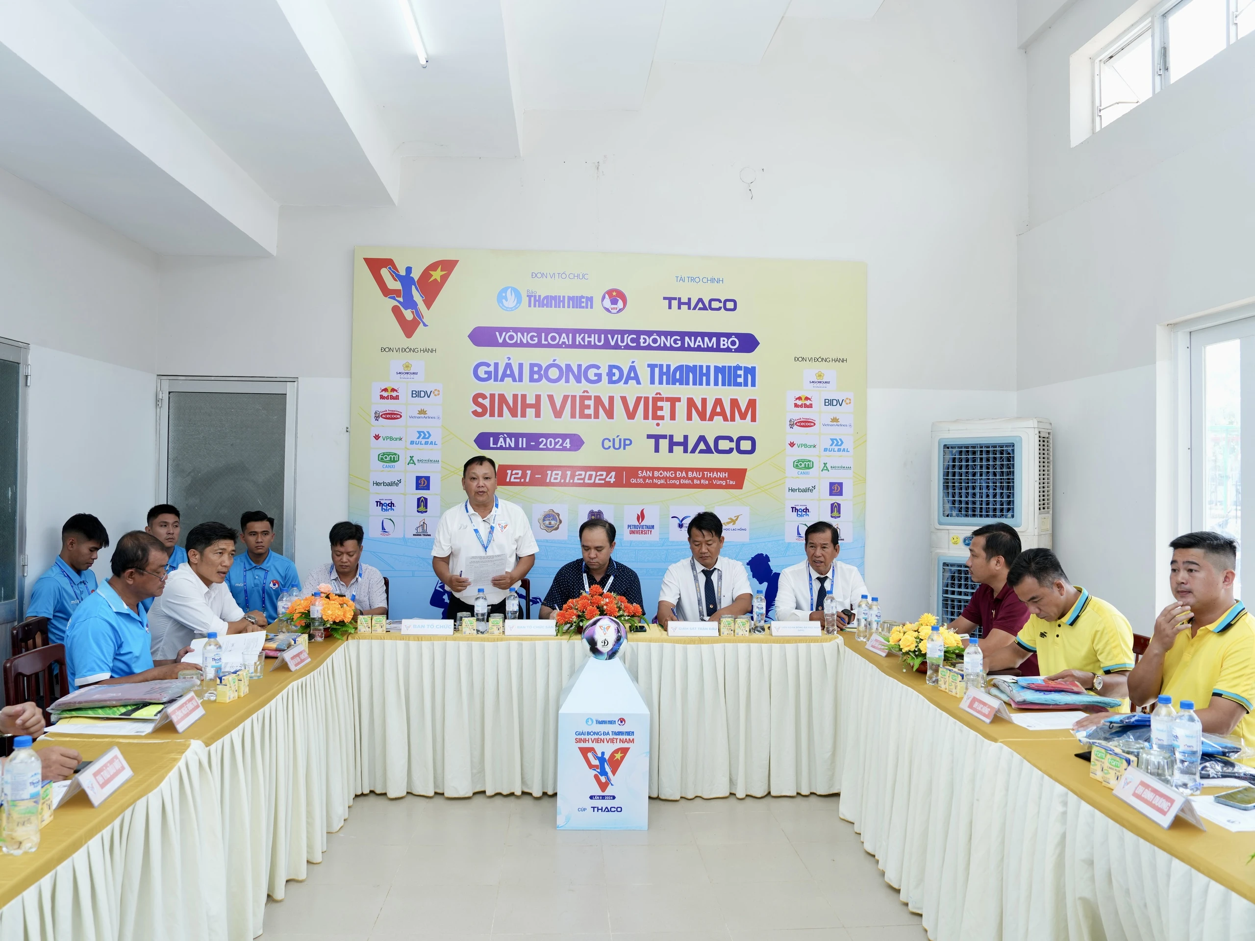6 đội bóng sẵn sàng 'khoe sắc' tại vòng loại Đông Nam bộ trên sân Bàu Thành- Ảnh 4. 6 đội bóng sẵn sàng 'khoe sắc' tại vòng loại Đông Nam bộ trên sân Bàu Thành- Ảnh 4.