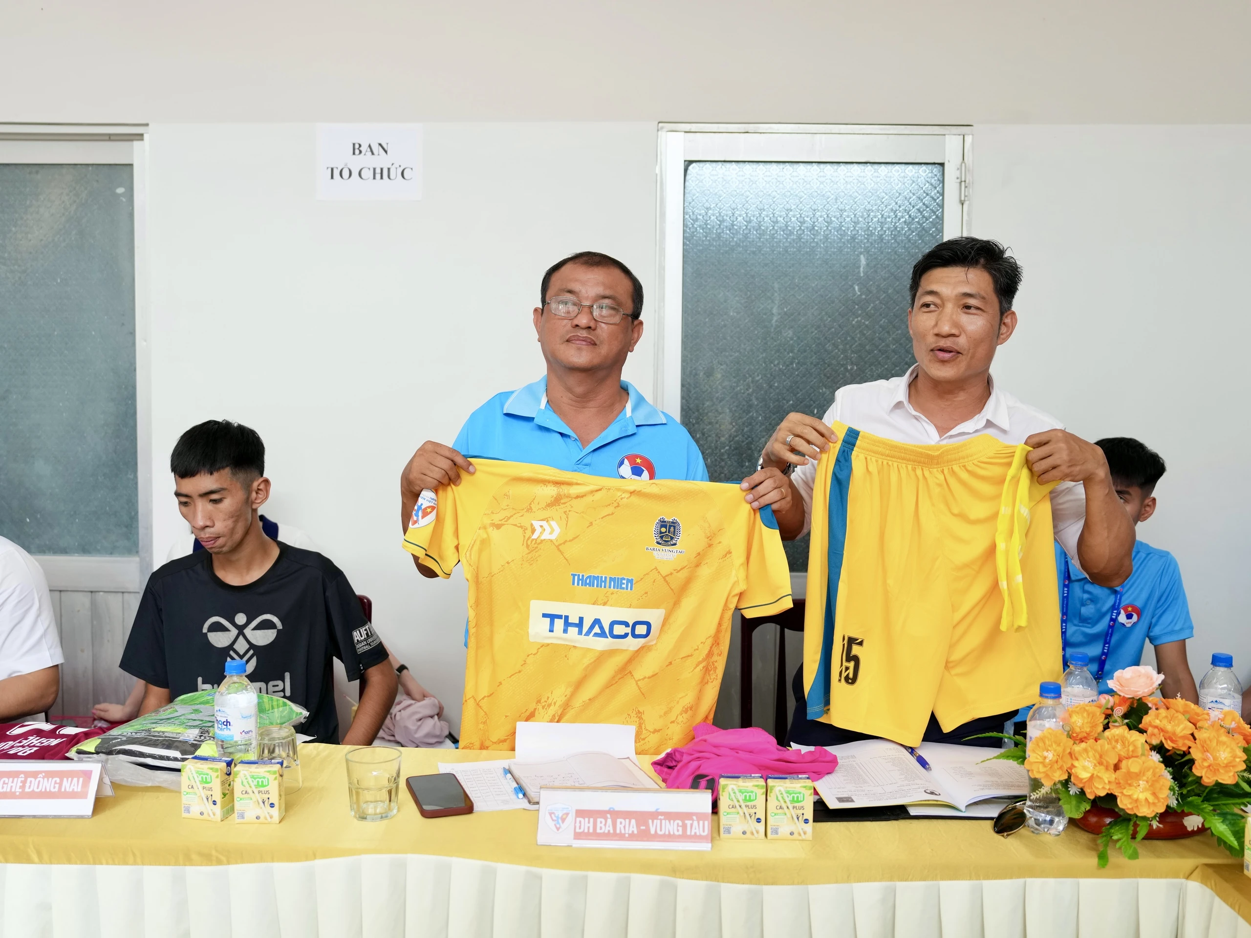 6 đội bóng sẵn sàng 'khoe sắc' tại vòng loại Đông Nam bộ trên sân Bàu Thành- Ảnh 10. 6 đội bóng sẵn sàng 'khoe sắc' tại vòng loại Đông Nam bộ trên sân Bàu Thành- Ảnh 10.