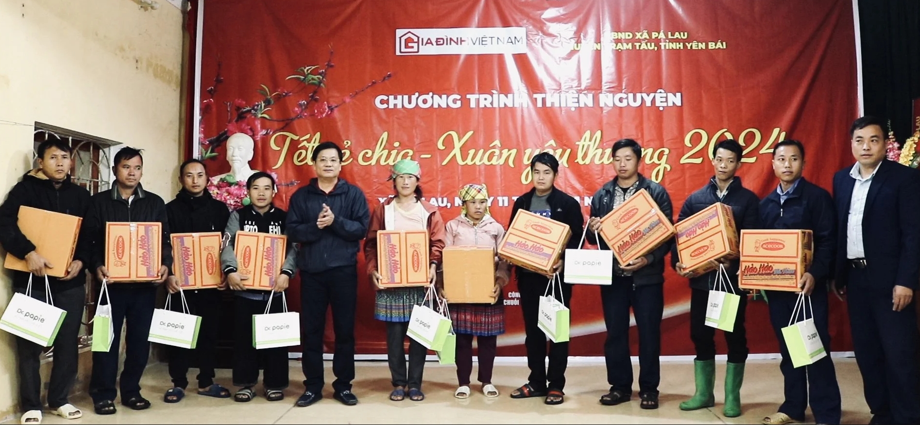 tap chi gia dinh viet nam to chuc chuong trinh tet se chia xuan yeu thuong tai tinh yen bai hinh 2