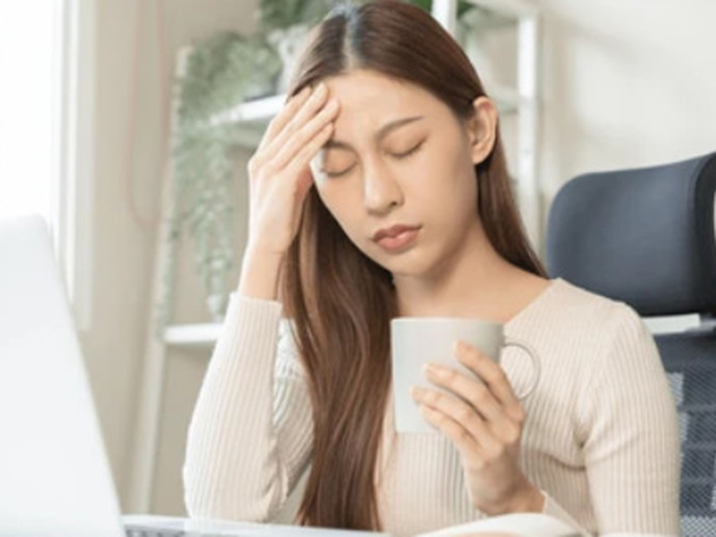 Bác sĩ khuyên hãy điều chỉnh lượng cà phê nếu gặp những triệu chứng sau- Ảnh 2. Bác sĩ khuyên hãy điều chỉnh lượng cà phê nếu gặp những triệu chứng sau- Ảnh 2.