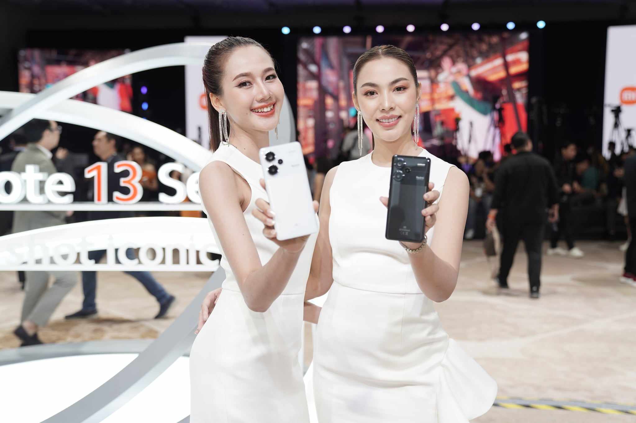 Redmi Note 13 Series chính thức ra mắt, giá từ 4,89 triệu đồng- Ảnh 2. Redmi Note 13 Series chính thức ra mắt, giá từ 4,89 triệu đồng- Ảnh 2.