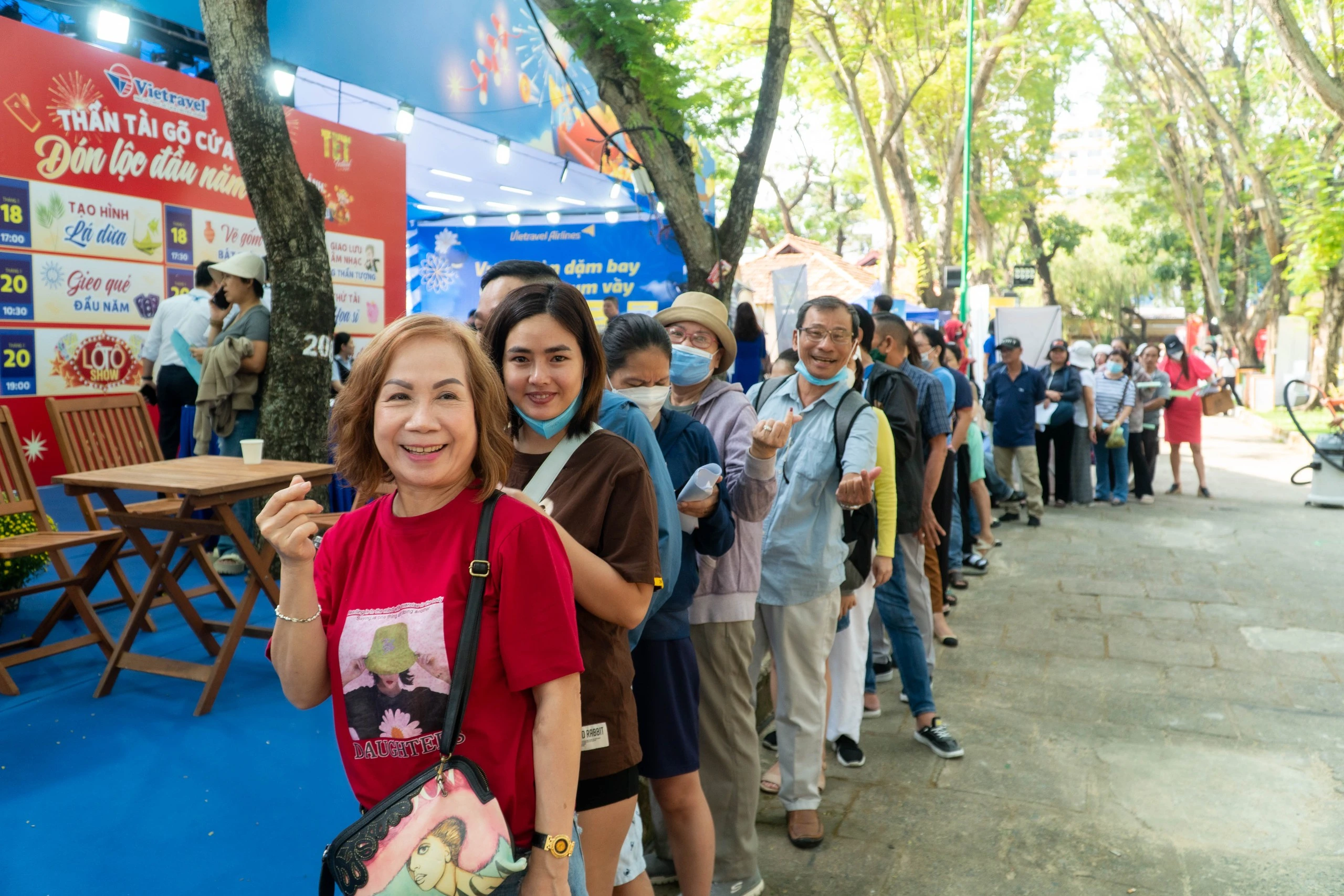 'Thiên đường' món ngon thu hút người dân TP.HCM trong Lễ hội Tết Việt- Ảnh 14. 'Thiên đường' món ngon thu hút người dân TP.HCM trong Lễ hội Tết Việt- Ảnh 14.