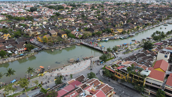 Năm 2023, thành phố Hội An đón 4 triệu lượt khách, trong đó khách quốc tế đạt 3 triệu lượt. Ảnh: Đắc Thành