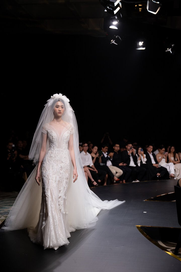 Thương hiệu váy cưới xa xỉ Choi Jae Hoon ra mắt tại Việt Nam - 3
