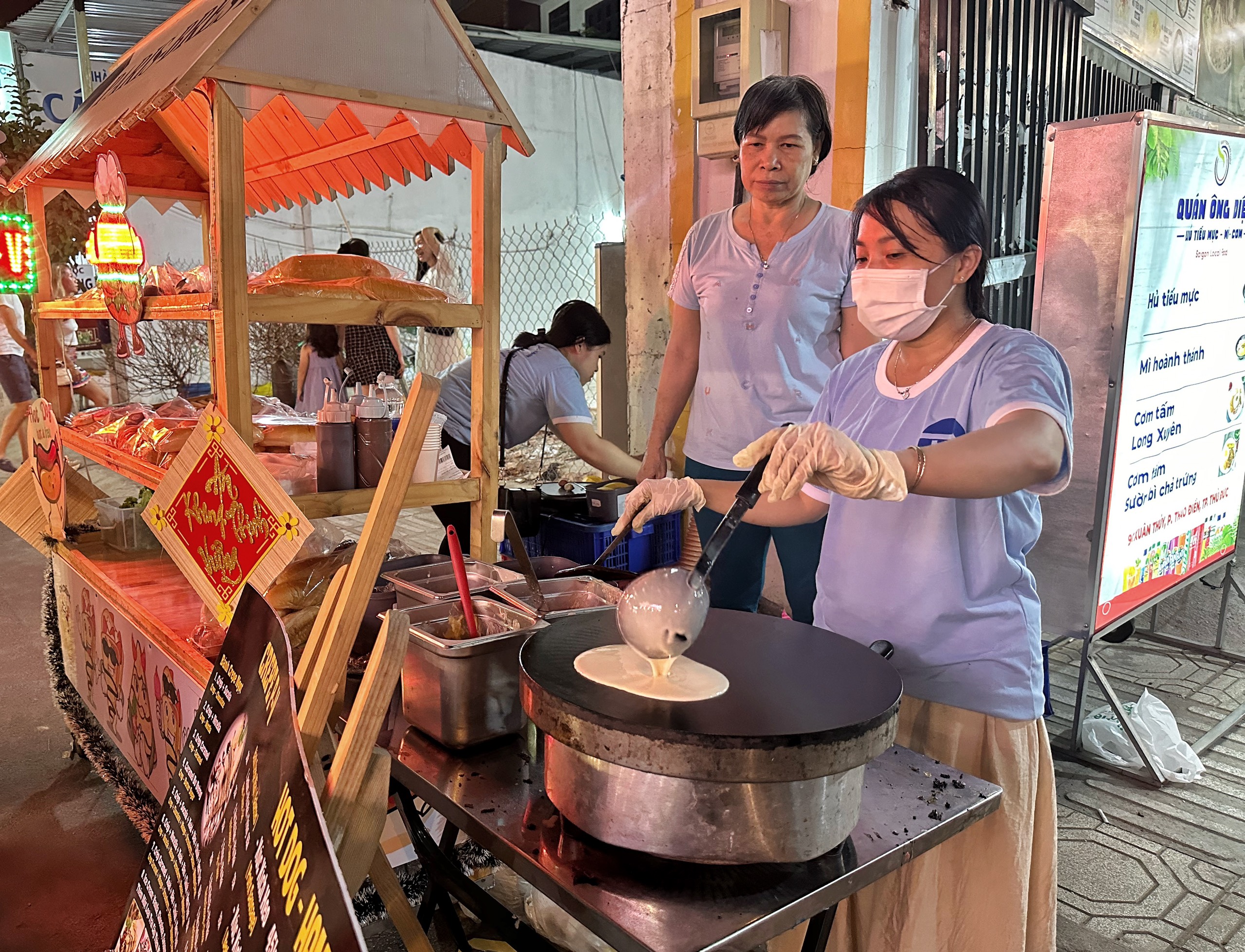 Phố đêm Thảo Điền 'mới toanh' vừa khai trương: Các món ăn có gì hấp dẫn?- Ảnh 5. Phố đêm Thảo Điền 'mới toanh' vừa khai trương: Các món ăn có gì hấp dẫn?- Ảnh 5.