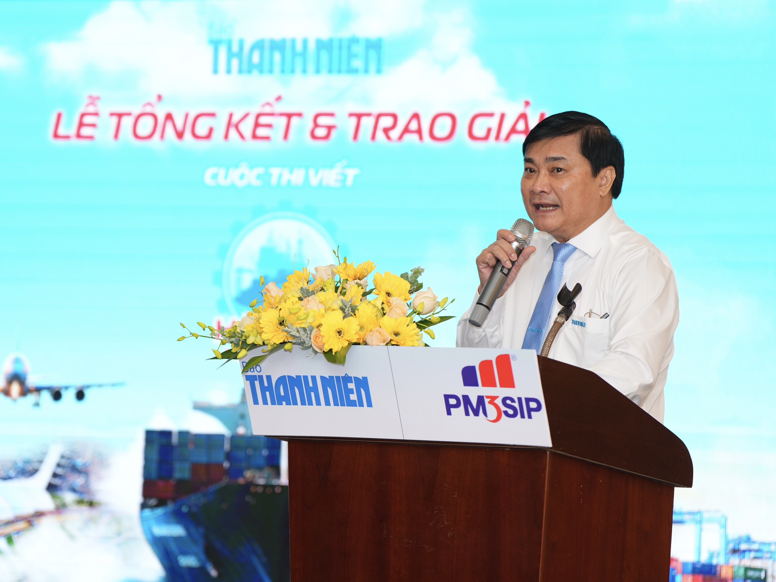 Báo Thanh Niên tổng kết và trao giải cuộc thi viết 'Hào khí miền Đông'- Ảnh 3. Báo Thanh Niên tổng kết và trao giải cuộc thi viết 'Hào khí miền Đông'- Ảnh 3.