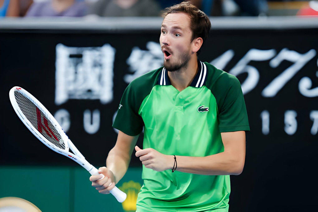 Alcaraz, Medvedev và Zverev tiến vào vòng 4 Australian Open - 2