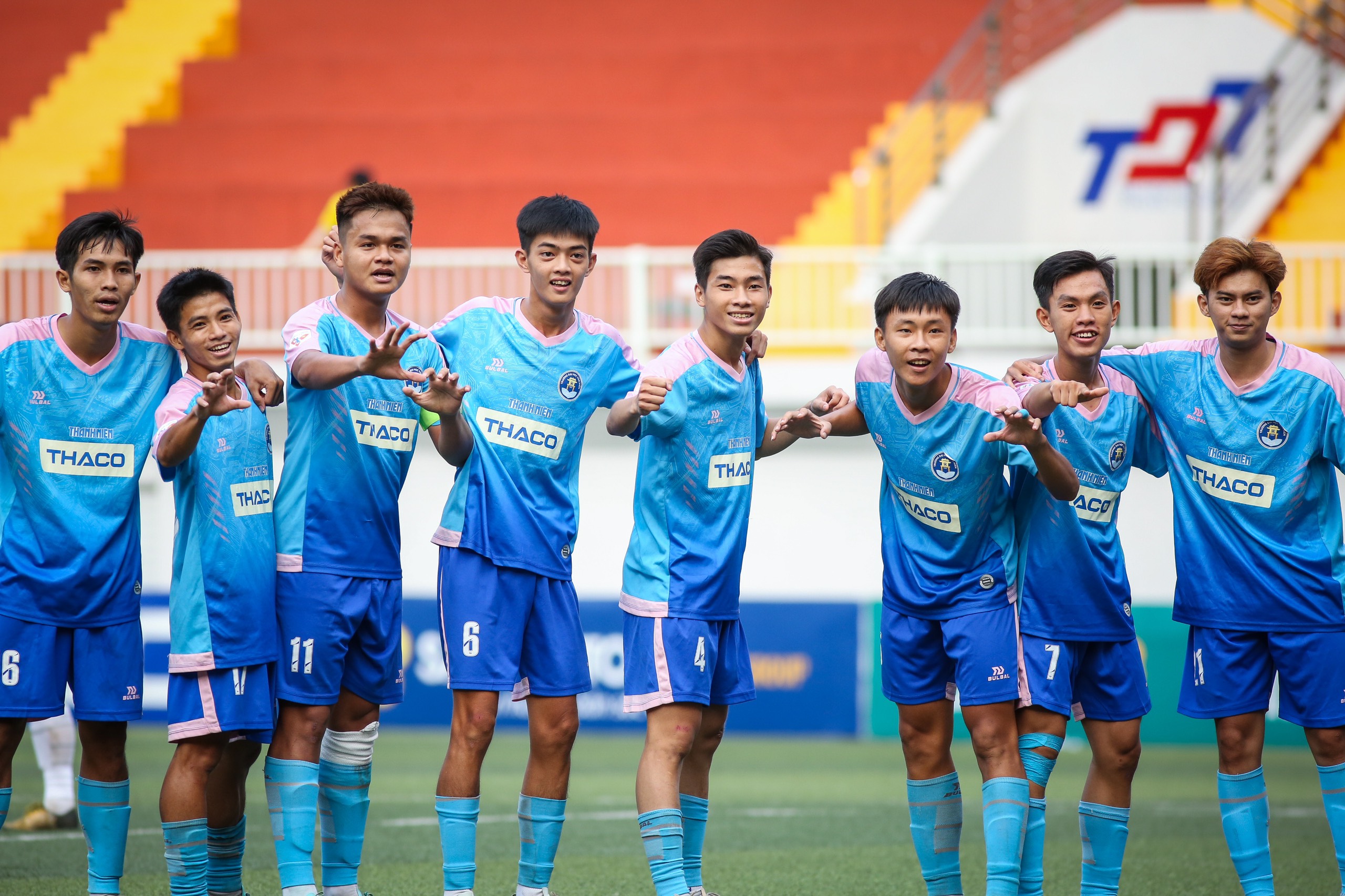 Kết thúc vòng loại khu vực TP.HCM, đủ mặt 5 anh tài- Ảnh 7. Kết thúc vòng loại khu vực TP.HCM, đủ mặt 5 anh tài- Ảnh 7.
