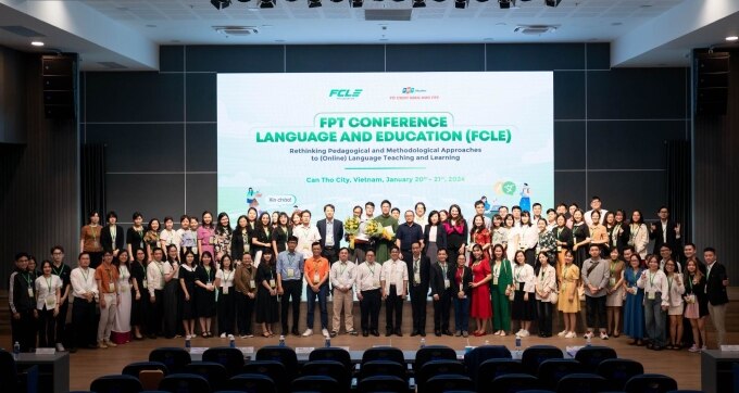 Các nhà khoa học, giảng viên... tham gia hội thảo FCLE 2024 tại Trường Đại học FPT Cần Thơ. Ảnh: Tổ chức Giáo dục FPT